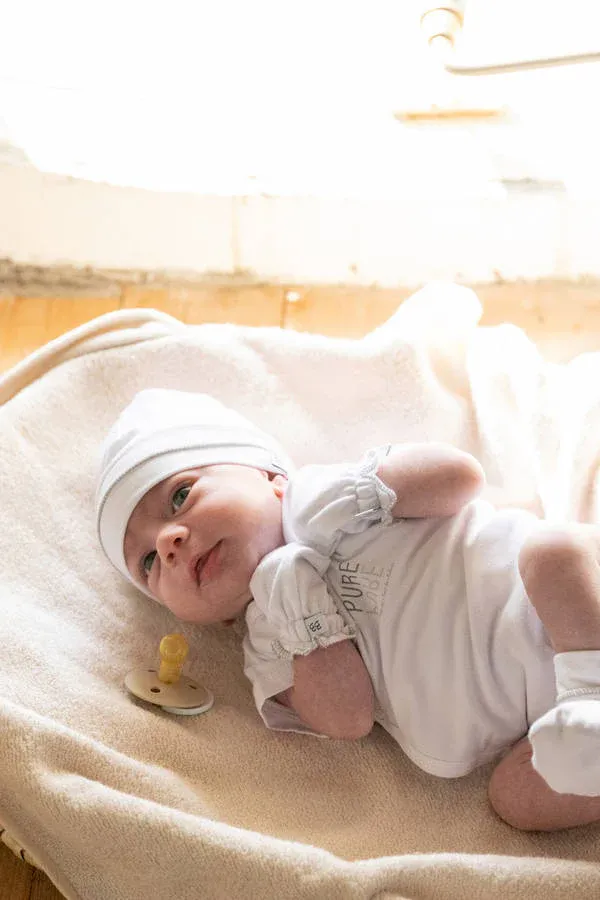 Gorro para recién nacido - Blanco 01 - Imagen 2